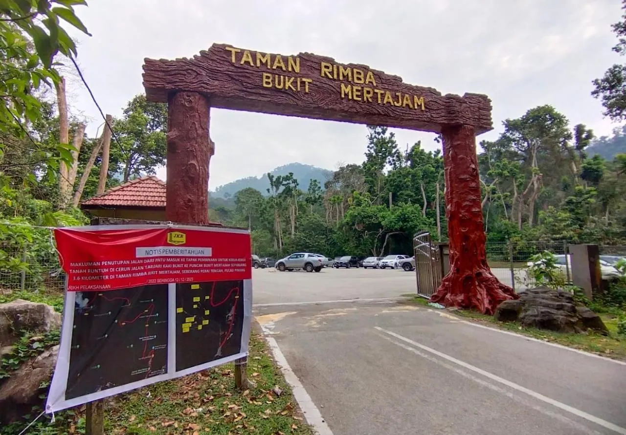Holiday home Wooden House Penang By The Bukit 4R3B 10Pax With Netflix & Wifi Villa Bukit Mertajam