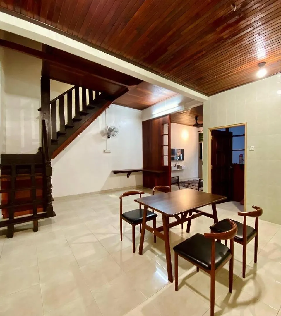 Wooden House Penang By The Bukit 4R3B 10Pax With Netflix & Wifi Villa Bukit Mertajam