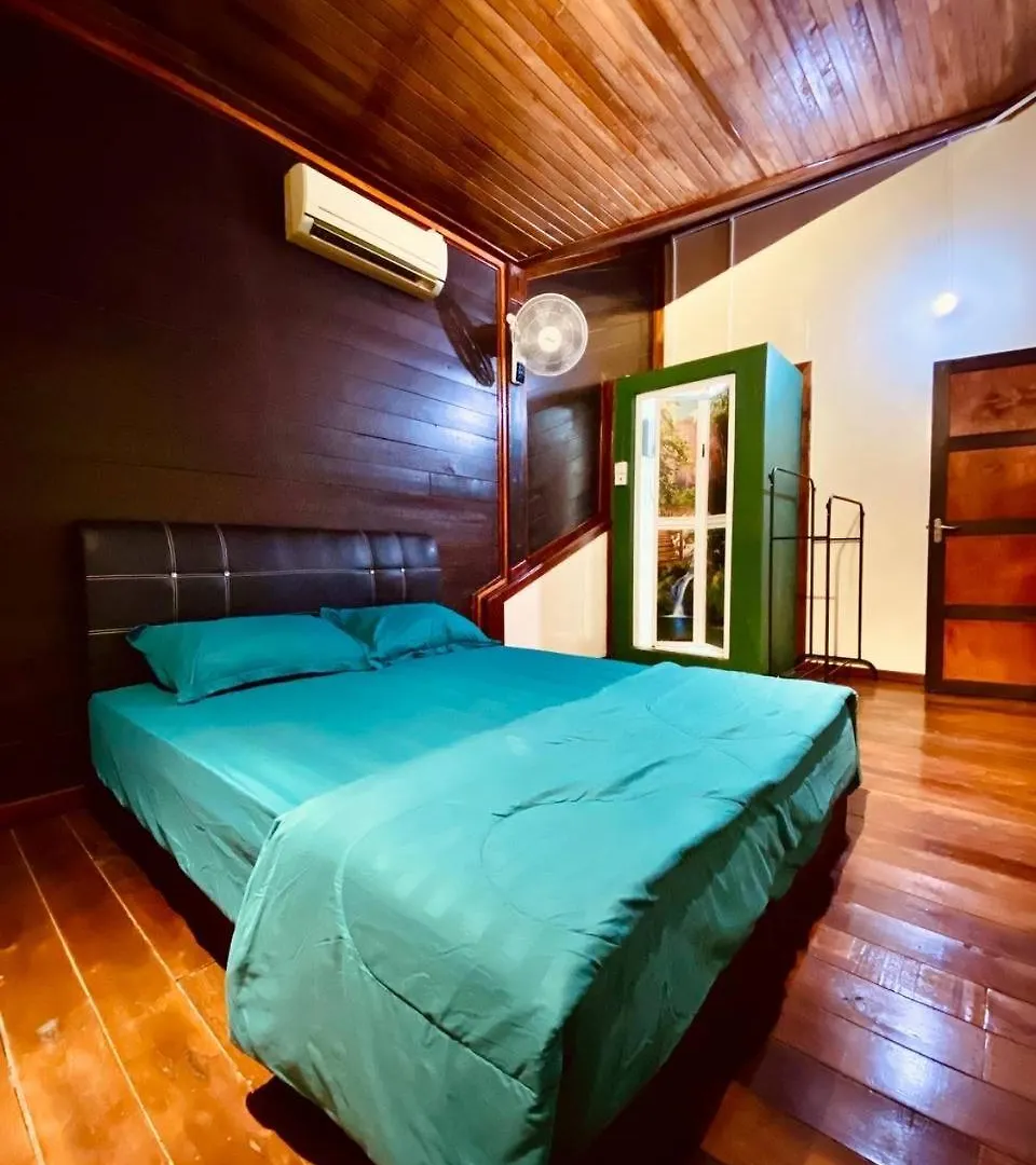 Wooden House Penang By The Bukit 4R3B 10Pax With Netflix & Wifi Villa Bukit Mertajam 0*,