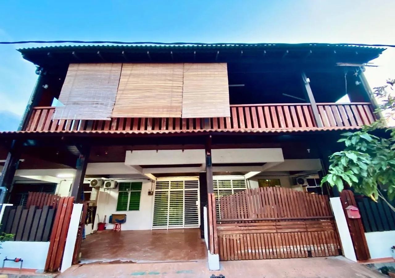 Wooden House Penang By The Bukit 4R3B 10Pax With Netflix & Wifi Villa Bukit Mertajam
