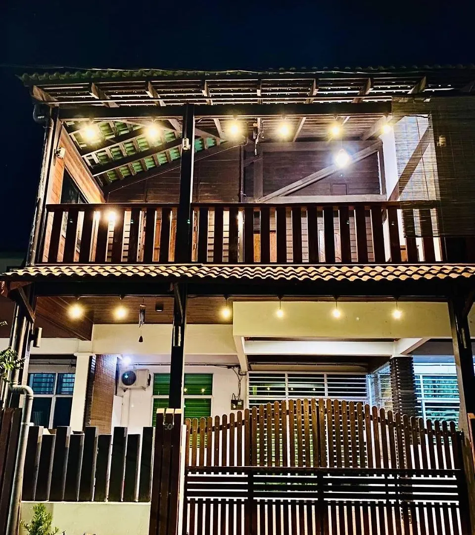 Wooden House Penang By The Bukit 4R3B 10Pax With Netflix & Wifi Villa Bukit Mertajam