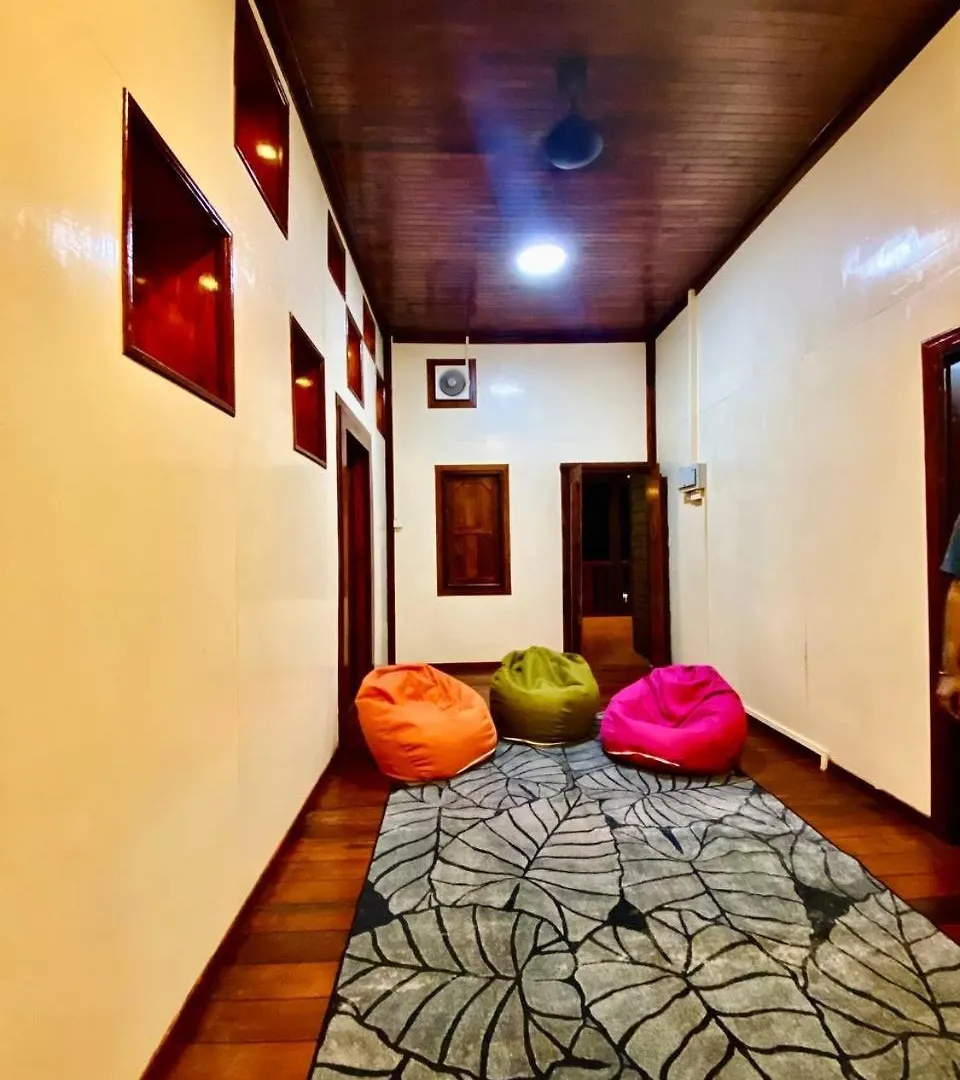 Wooden House Penang By The Bukit 4R3B 10Pax With Netflix & Wifi Villa Bukit Mertajam