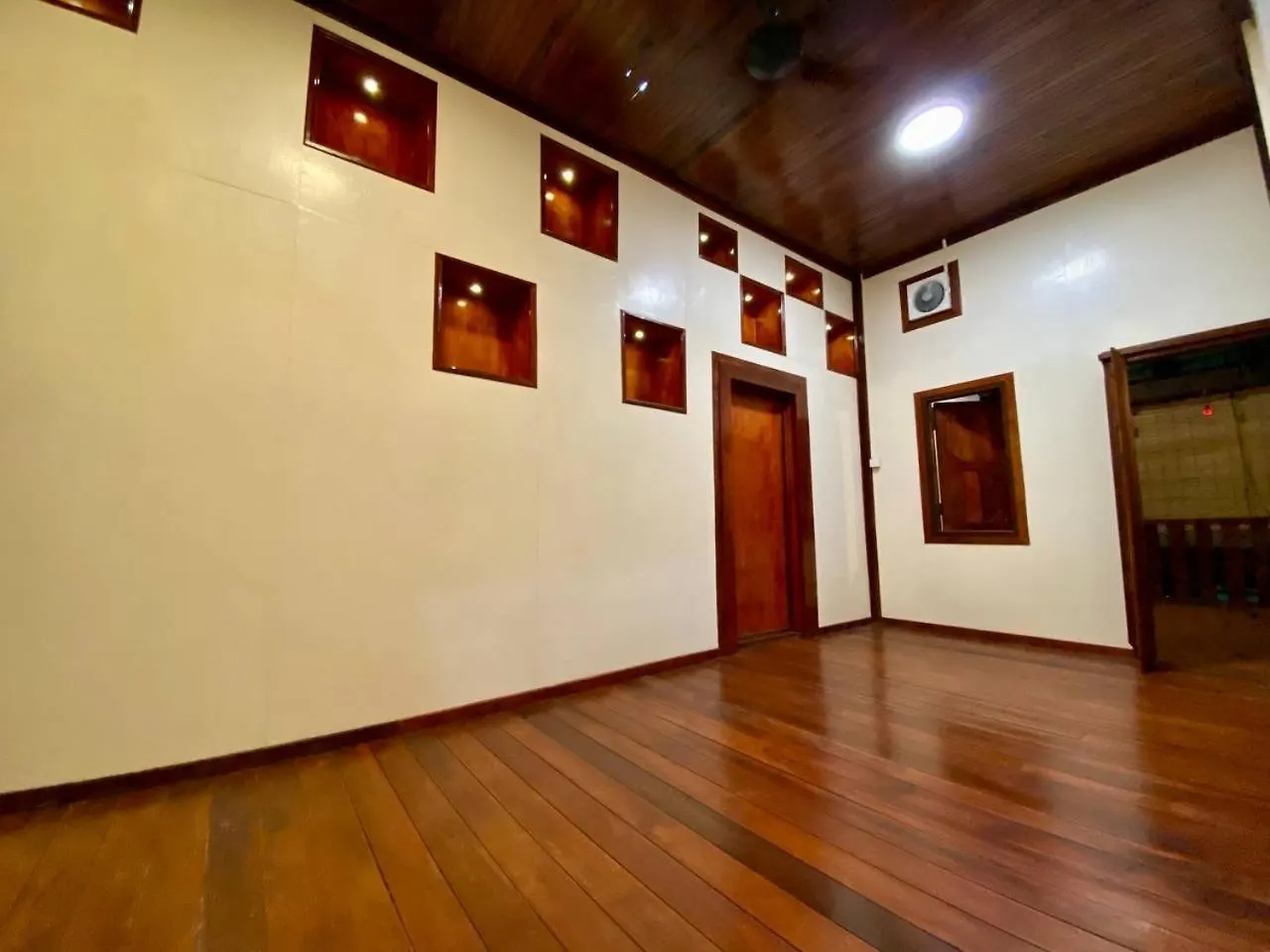 Willa Wooden House Penang By The Bukit 4R3B 10Pax With Netflix & Wifi Bukit Mertajam 0*,  Malezja