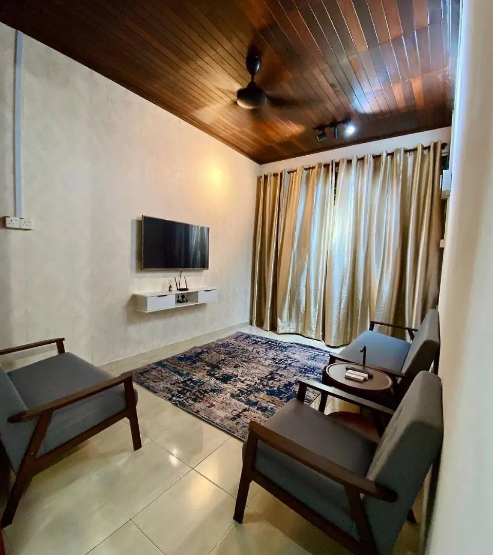 Willa Wooden House Penang By The Bukit 4R3B 10Pax With Netflix & Wifi Bukit Mertajam