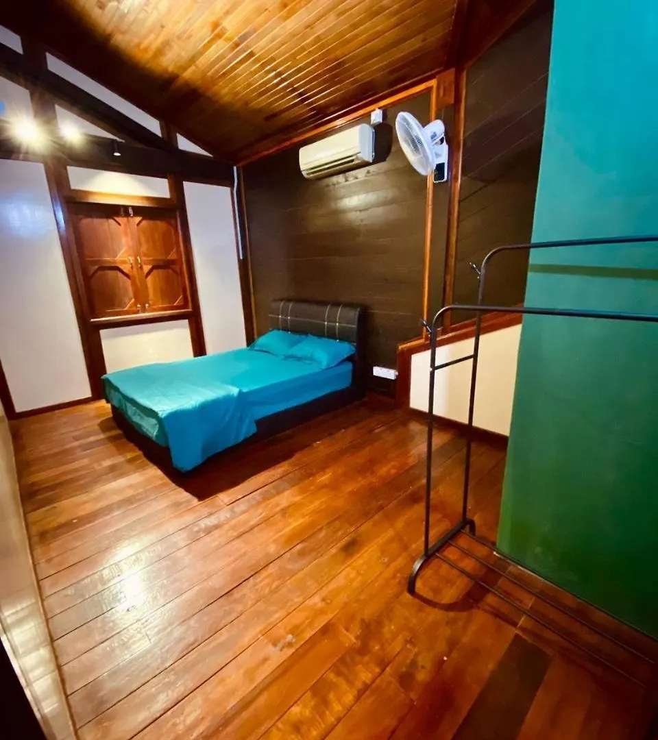 Willa Wooden House Penang By The Bukit 4R3B 10Pax With Netflix & Wifi Bukit Mertajam Dom wakacyjny
